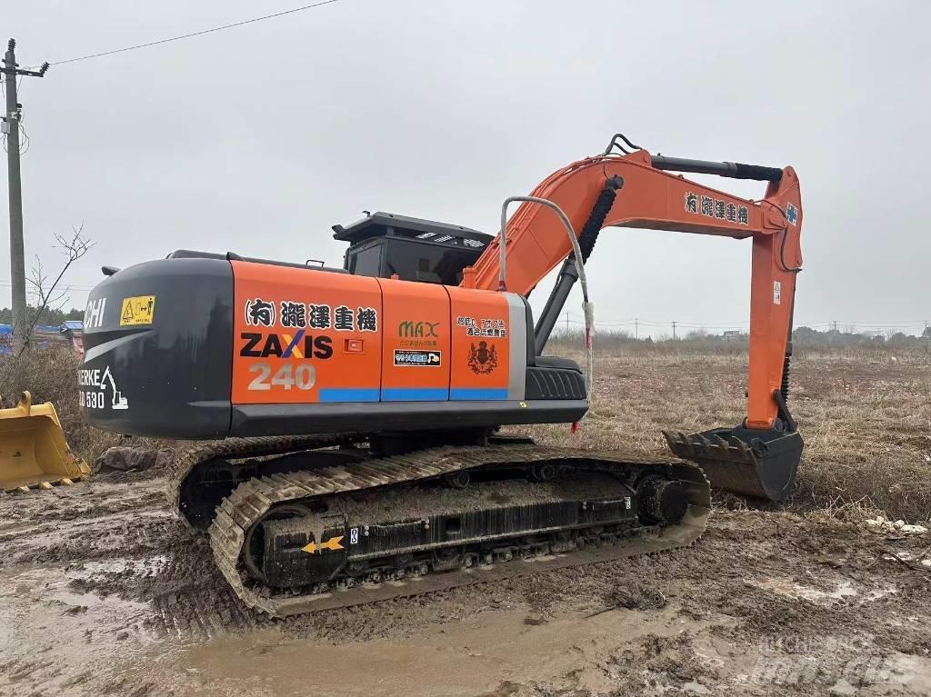 Hitachi ZX 240 Lánctalpas kotrók