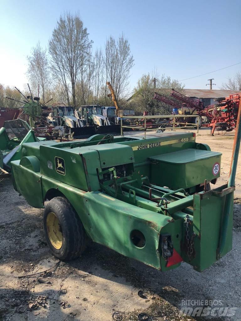 John Deere 459 Szögletes bálázók