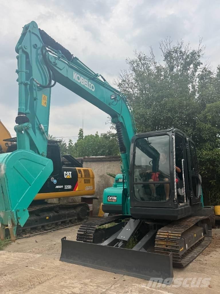 Kobelco SK 75 Közepes (midi) kotrók 7 t - 12 t