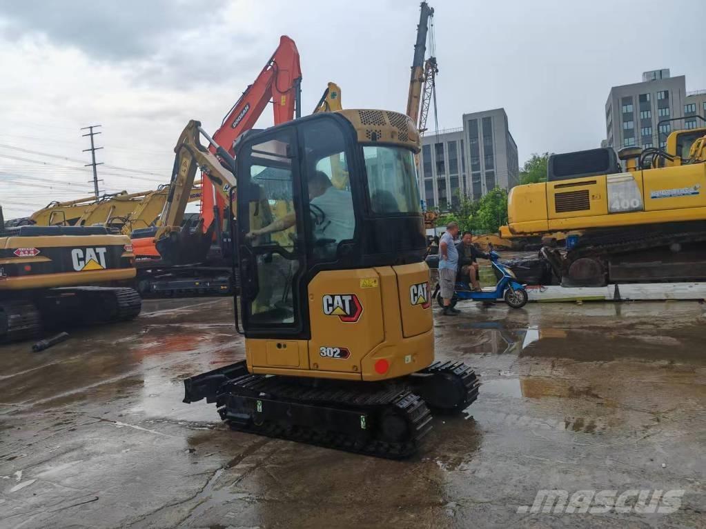 CAT 302 CR Mini kotrók < 7t