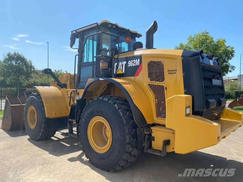 CAT 962 M Gumikerekes homlokrakodók