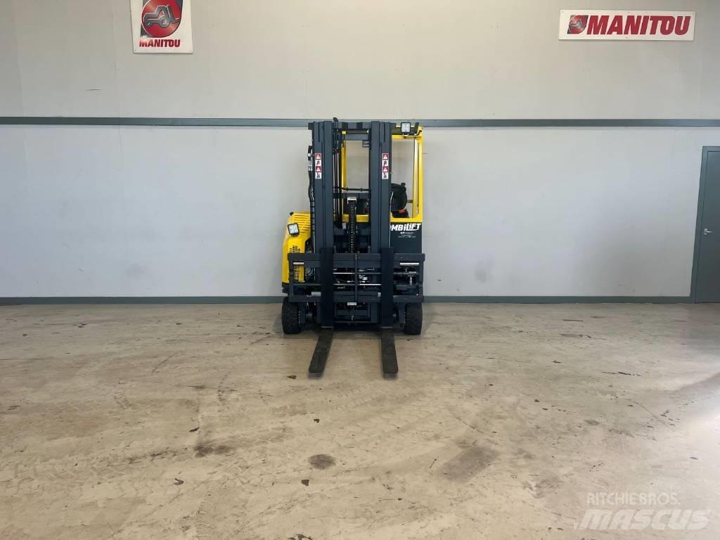 Combilift CB 3000 Dízel targoncák