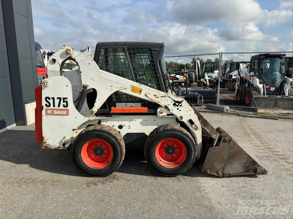 Bobcat S 175 Gumikerekes homlokrakodók