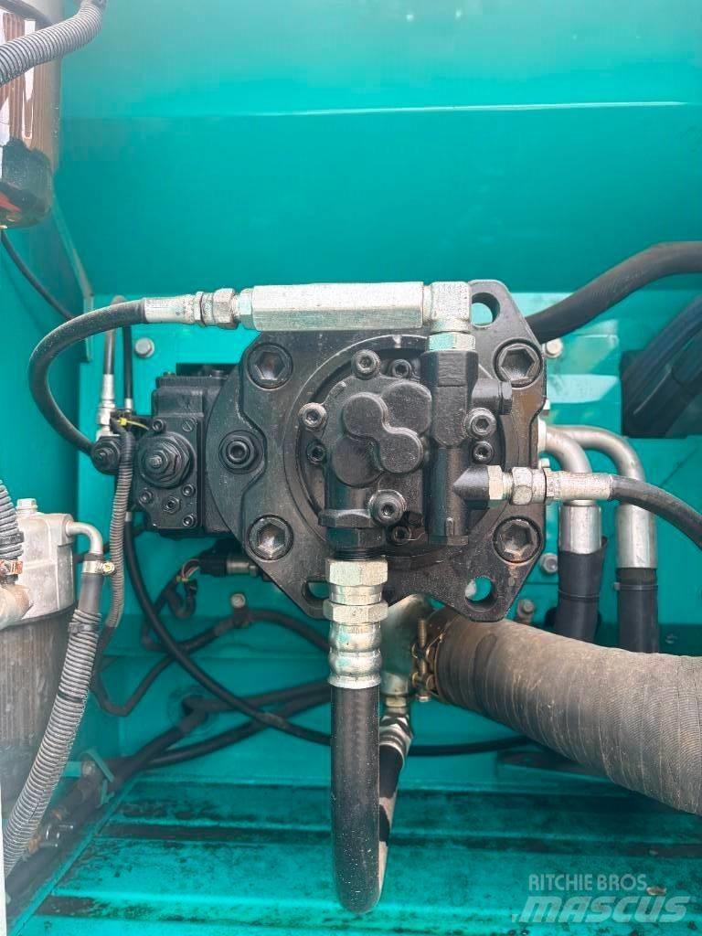 Kobelco SK 210 Lánctalpas kotrók