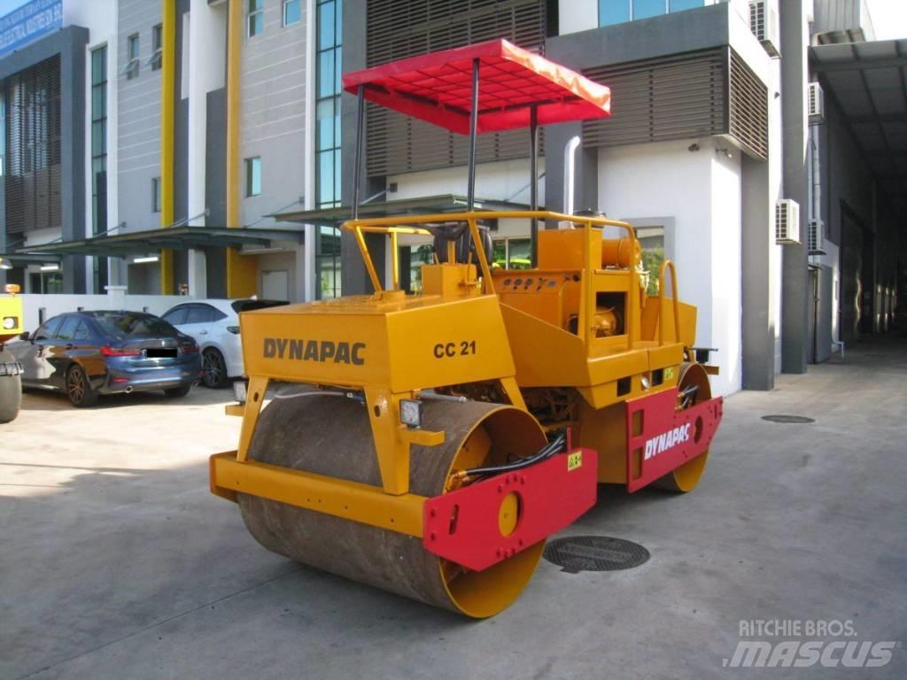 Dynapac CC 21 Ikerdobos hengerek