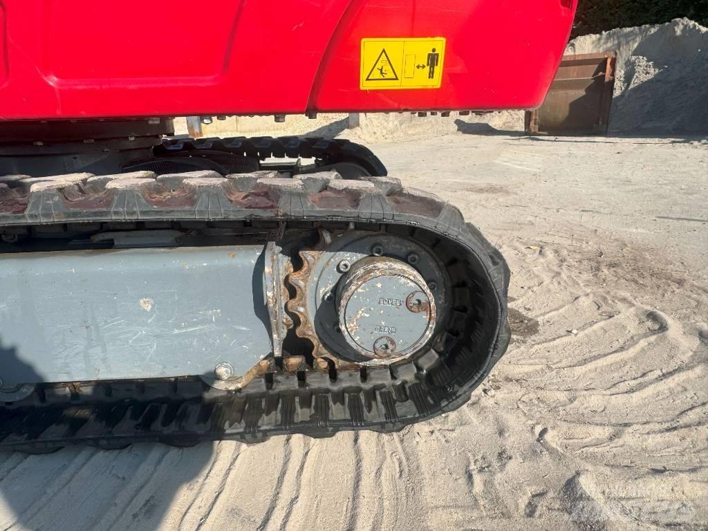 Takeuchi TB 216 Mini kotrók < 7t