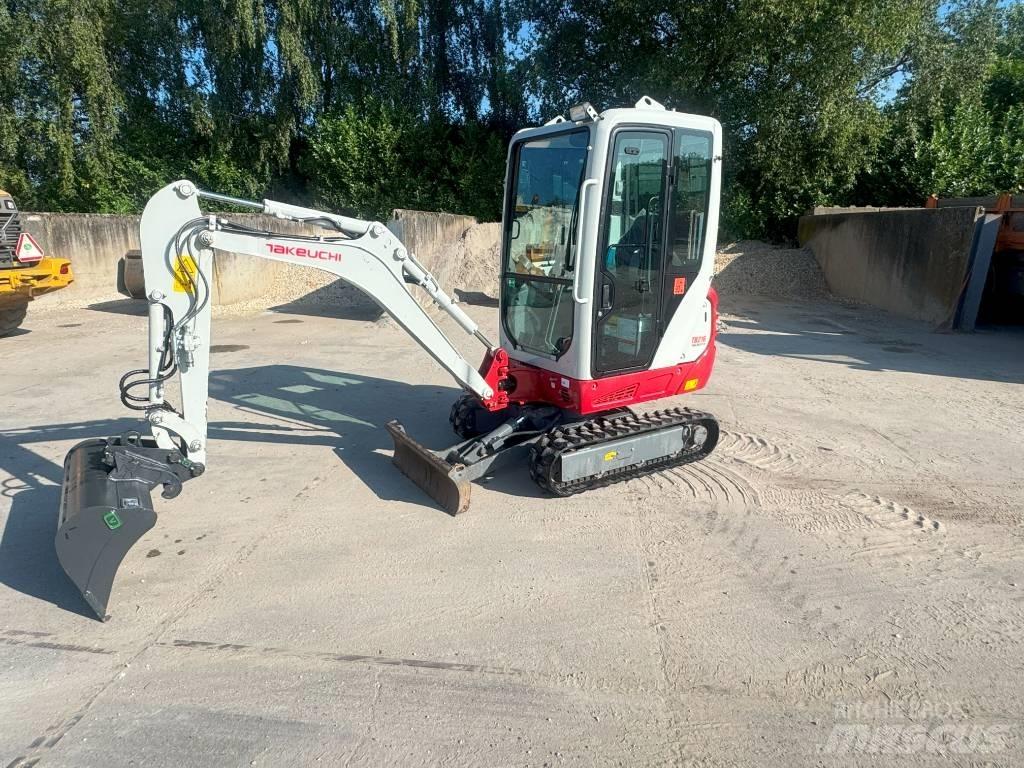 Takeuchi TB 216 Mini kotrók < 7t