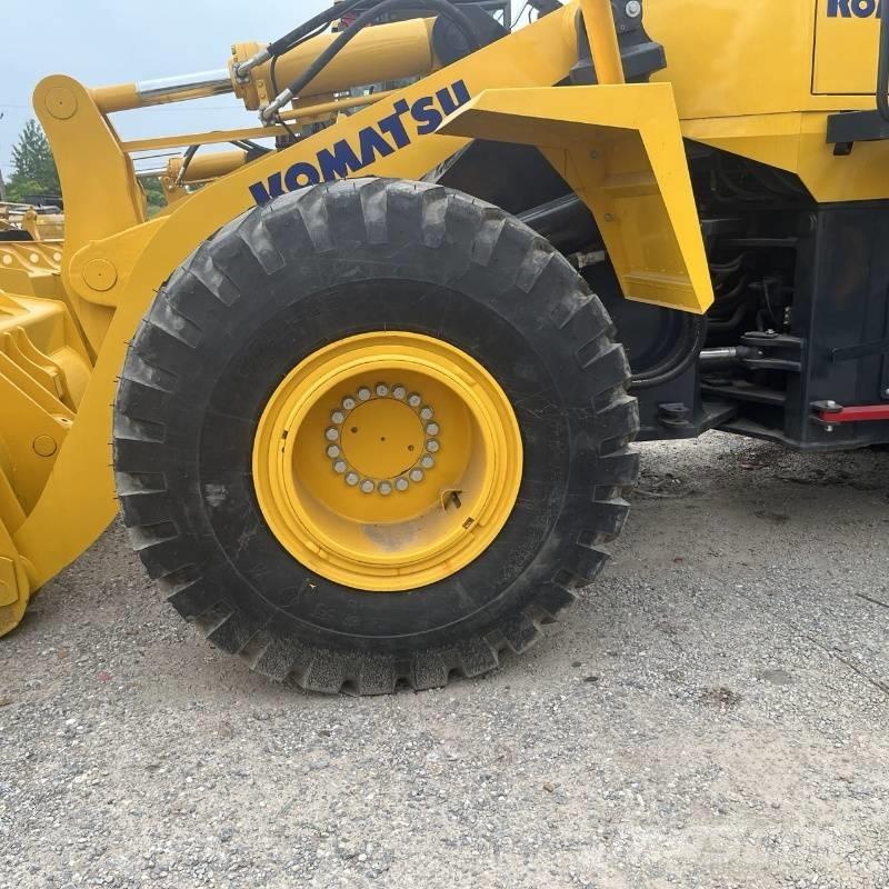 Komatsu WA 380 Gumikerekes homlokrakodók