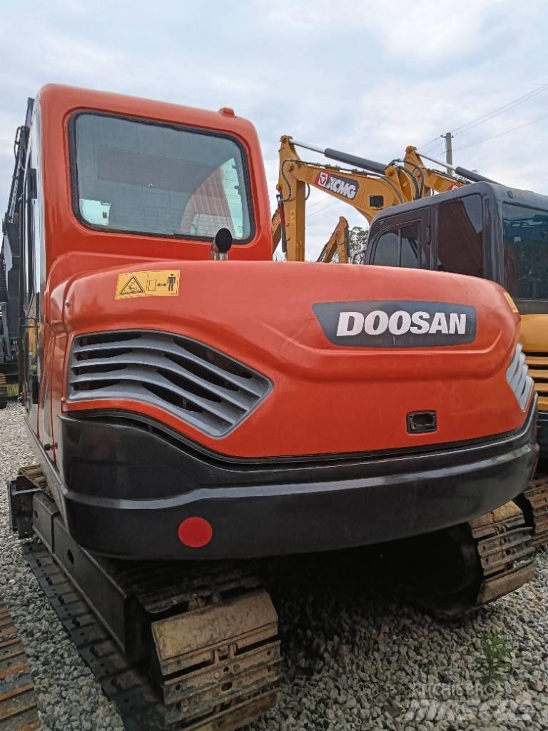 Doosan DX 75 Mini kotrók < 7t