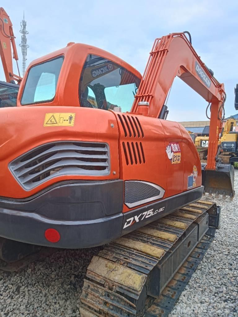 Doosan DX 75 Mini kotrók < 7t