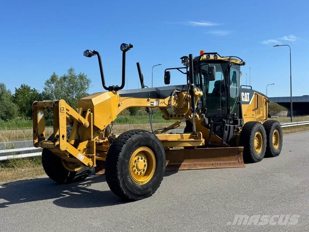 CAT 140M Gréderek