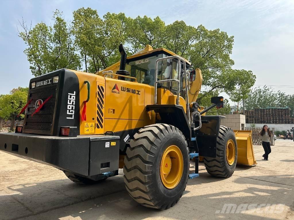 SDLG LG956L Gumikerekes homlokrakodók