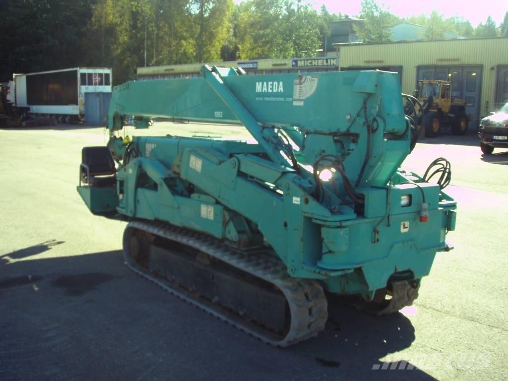 Maeda MC 405 CRME Lánctalpas daruk