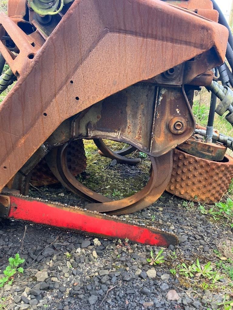 Komatsu 370.2 Betakarító fejek