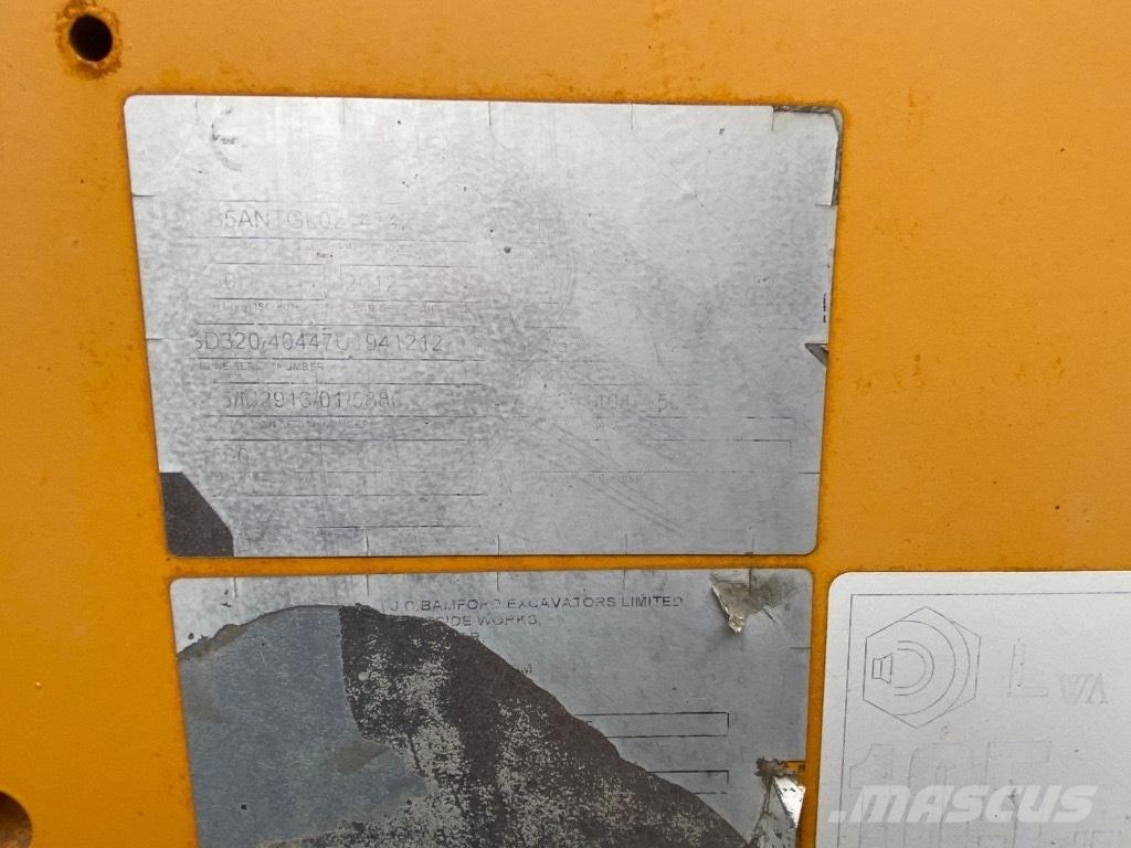 JCB 535-125 Teleszkópos gumikerekes rakodók