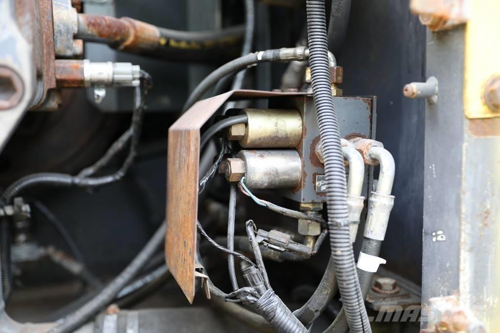 Sumitomo SH200A3 Lánctalpas kotrók