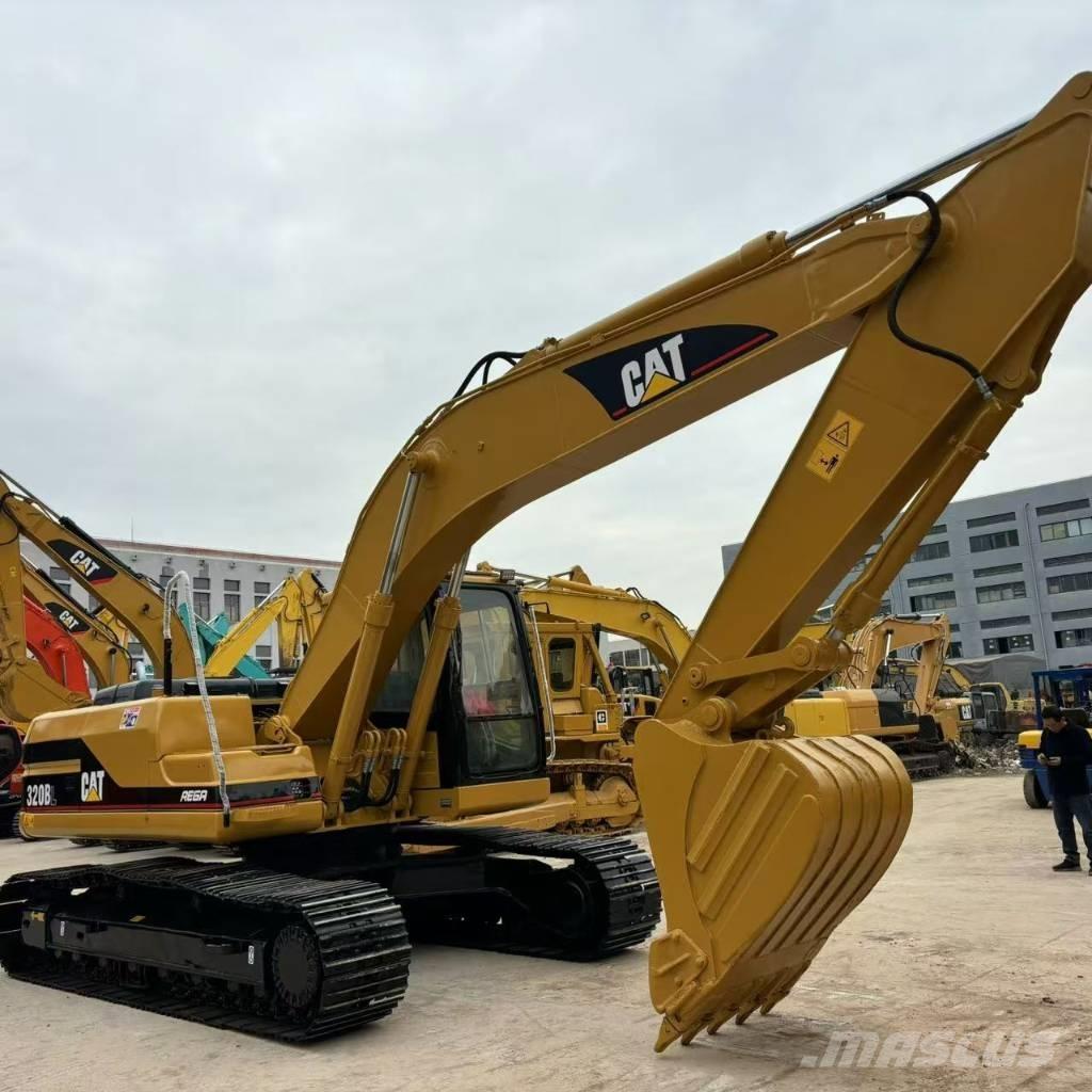 CAT 320BL Lánctalpas kotrók