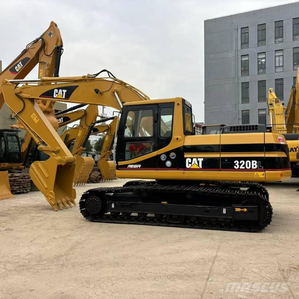 CAT 320BL Lánctalpas kotrók