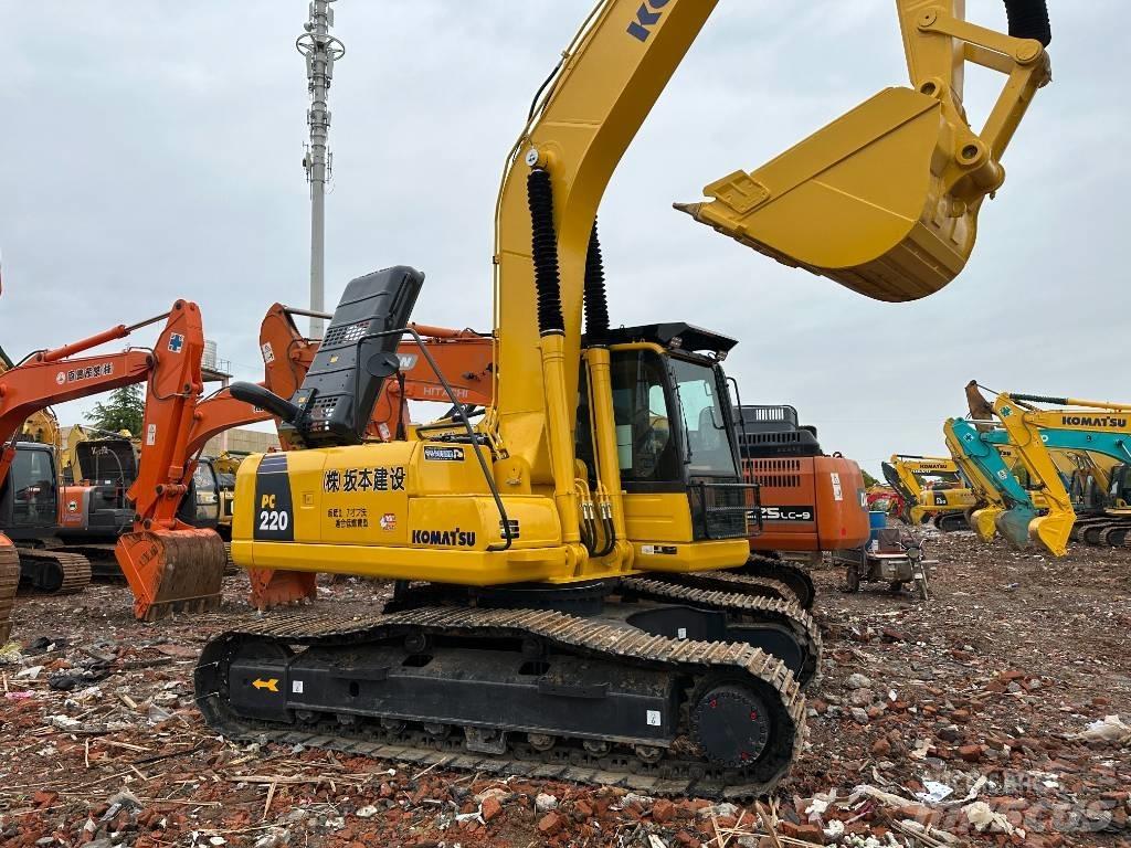 Komatsu PC 220-8M0 Lánctalpas kotrók