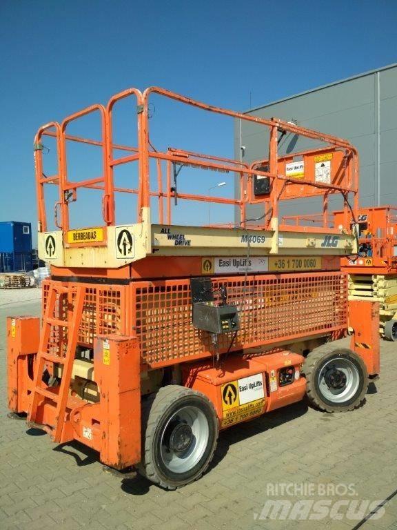 JLG M 4069 Ollós emelők