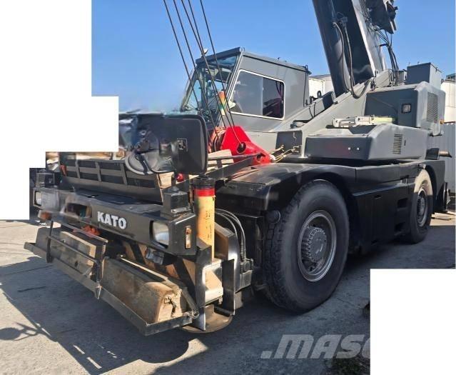 Kato SR 250 Mobil daruk