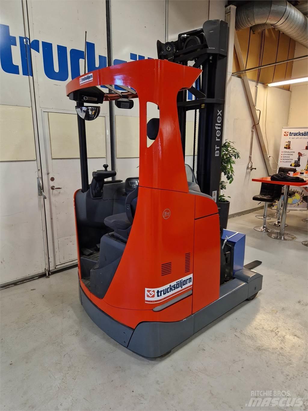 BT RRE160E Tolóoszlopos targonca