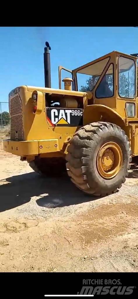 CAT 966C Gumikerekes homlokrakodók
