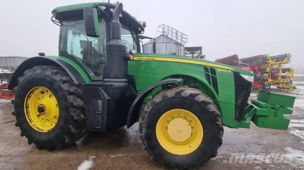John Deere 8345R Traktorok