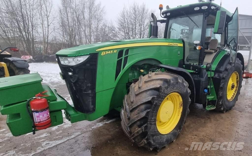 John Deere 8345R Traktorok