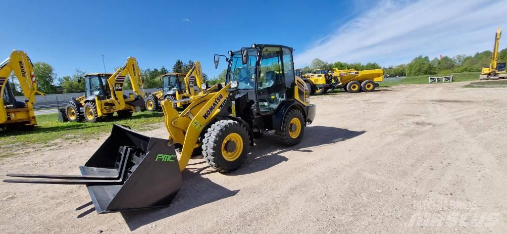 Komatsu WA 70 Gumikerekes homlokrakodók