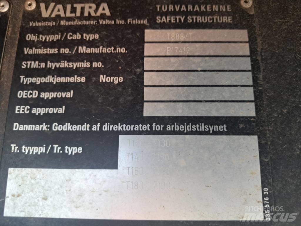 Valtra T 170 Traktorok