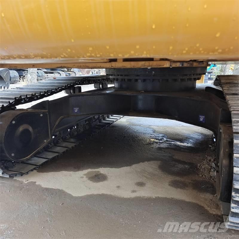 CAT 330 D Lánctalpas kotrók