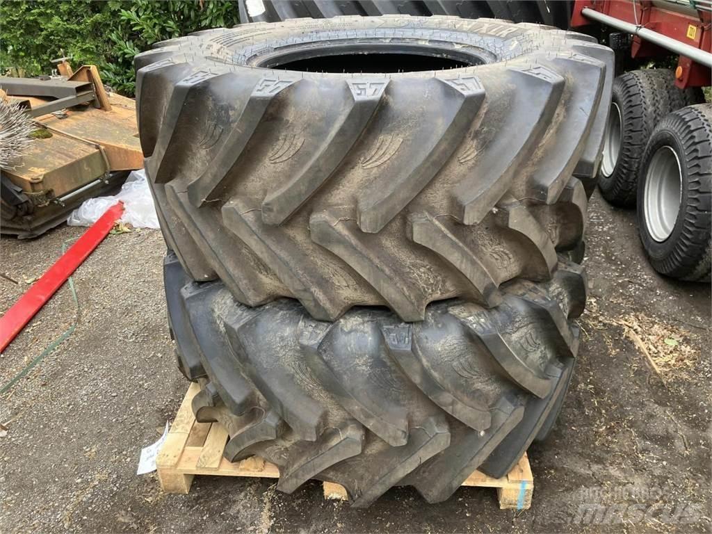 BKT 600/65R28 Gumiabroncsok, kerekek és felnik