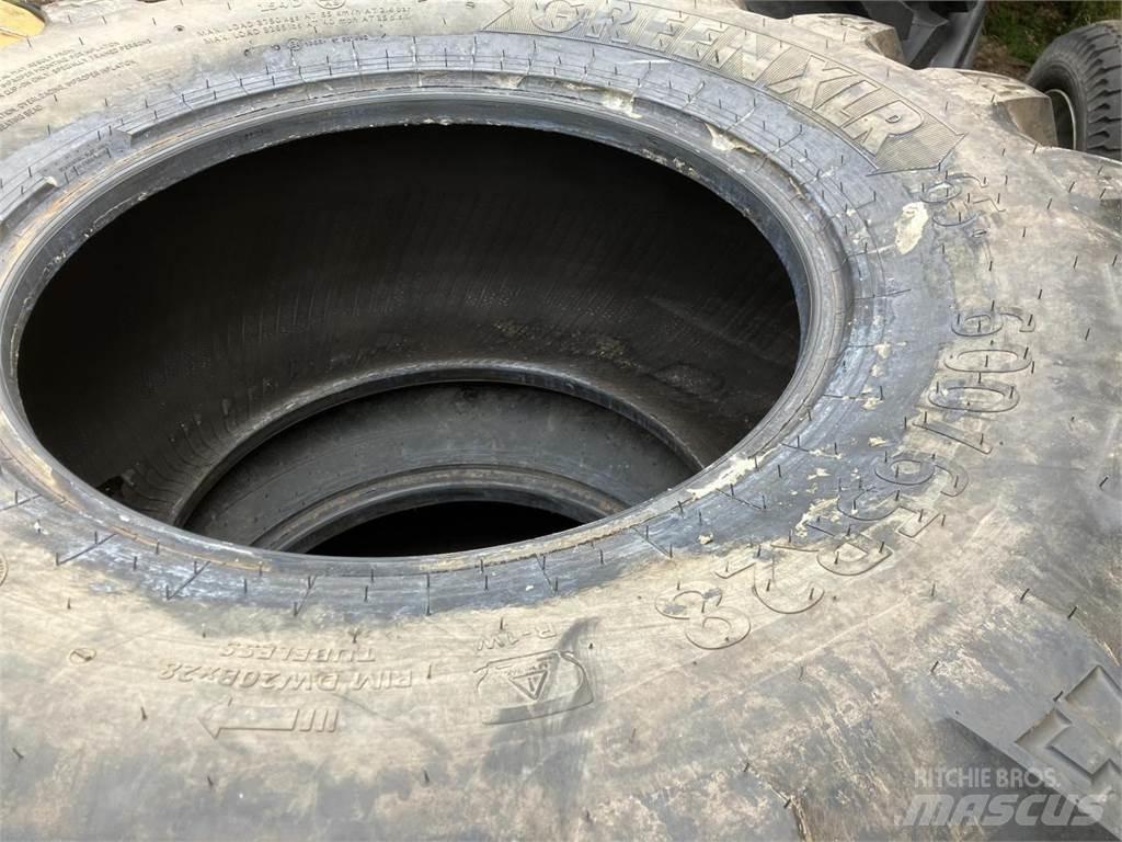 BKT 600/65R28 Gumiabroncsok, kerekek és felnik