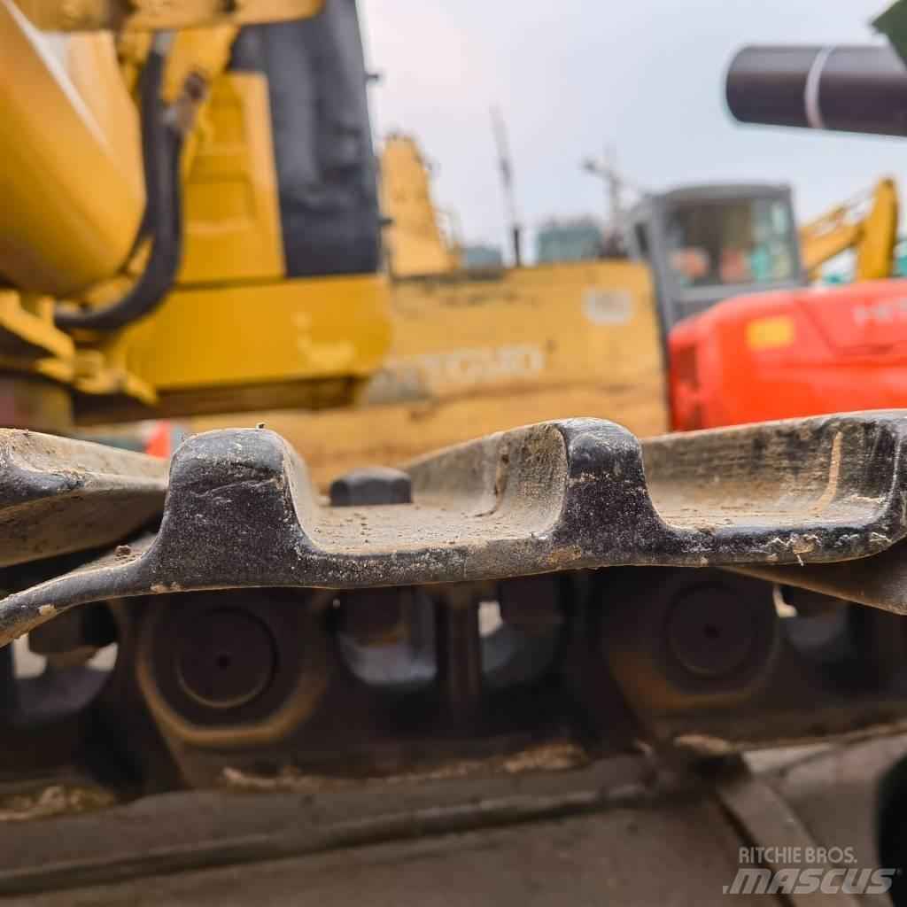 CAT 320 B Lánctalpas kotrók