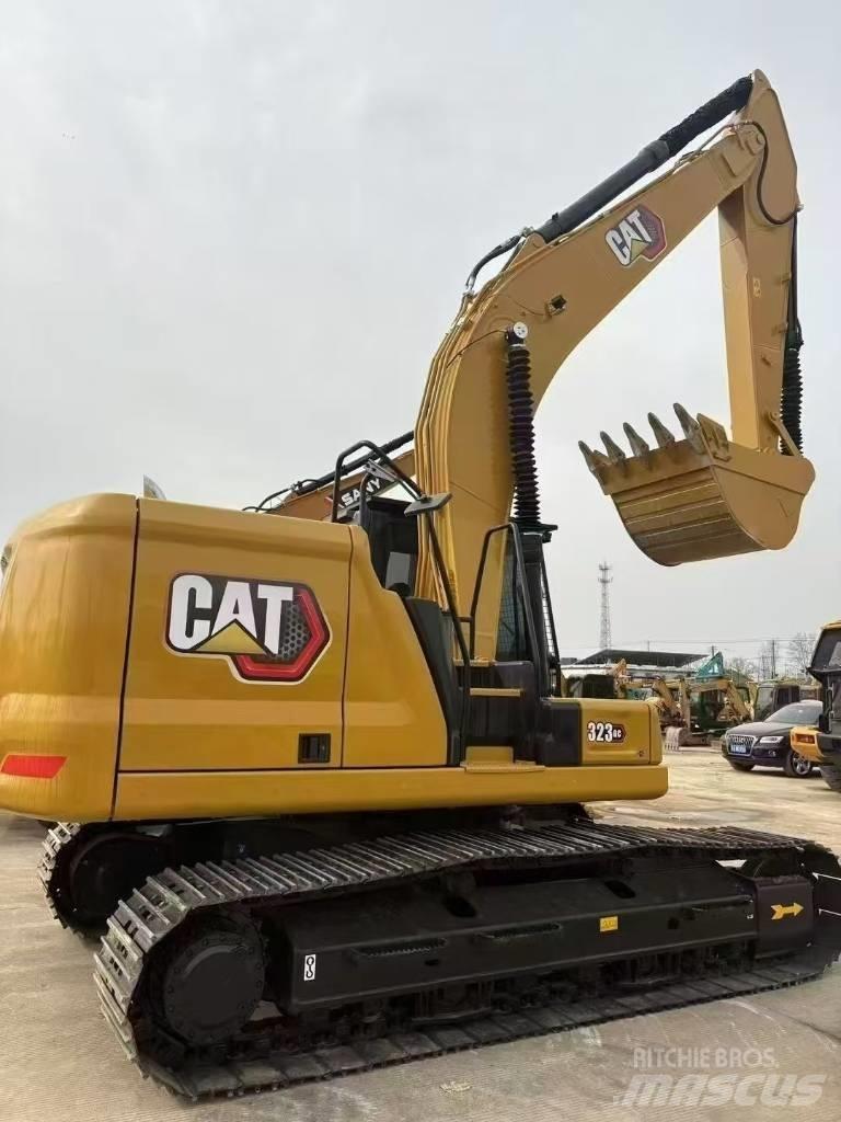 CAT 323GC Lánctalpas kotrók