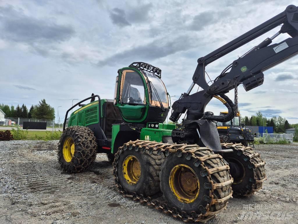 John Deere 1270E Betakarítók