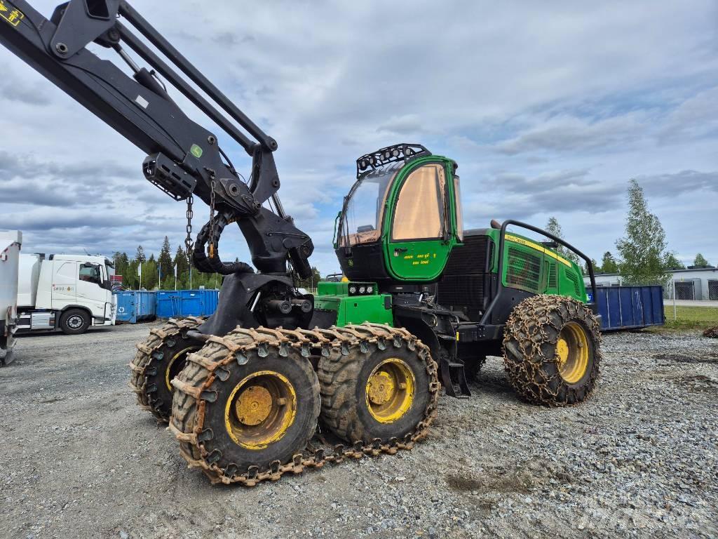 John Deere 1270E Betakarítók