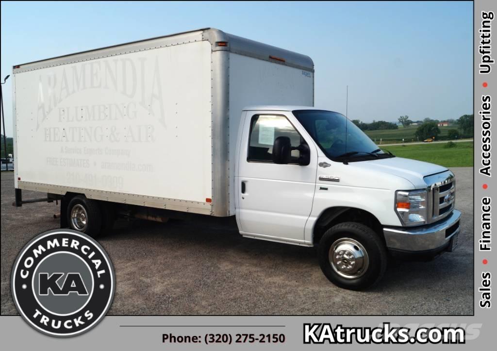 Ford E 350 SD Dobozos teherautók