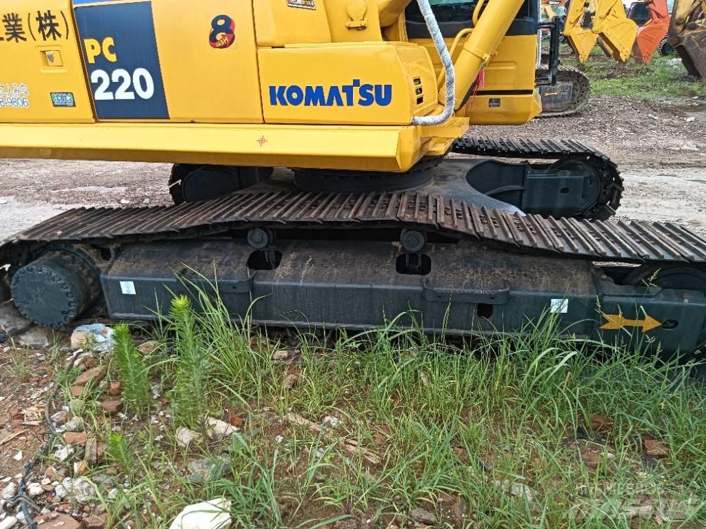 Komatsu PC 220-8 Lánctalpas kotrók