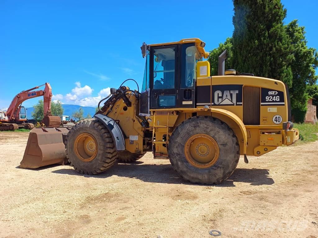 CAT 924 G Gumikerekes homlokrakodók