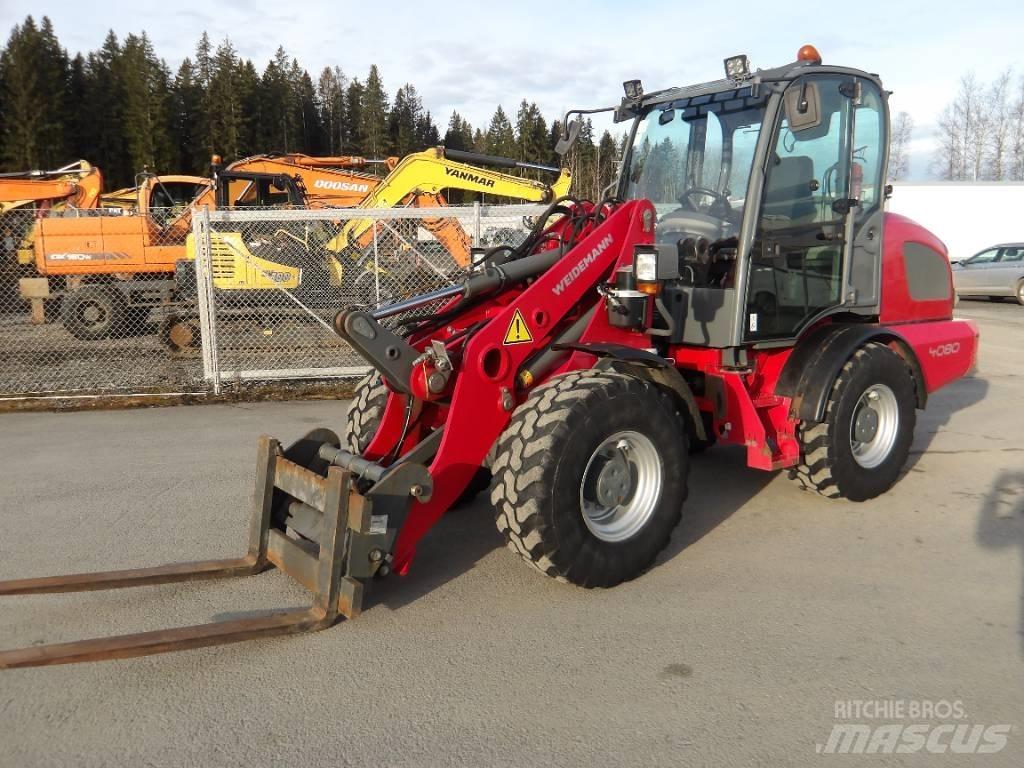 Weidemann 4080 Gumikerekes homlokrakodók