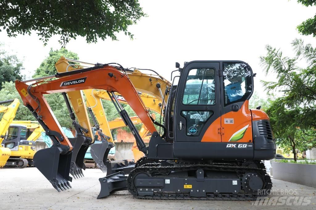 Develon DX 60 E-10 N Gumikerekes kotrók