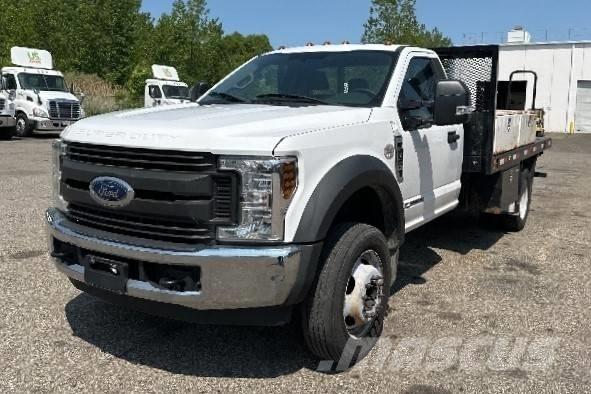 Ford F 550 XL SD Platós / Ponyvás teherautók