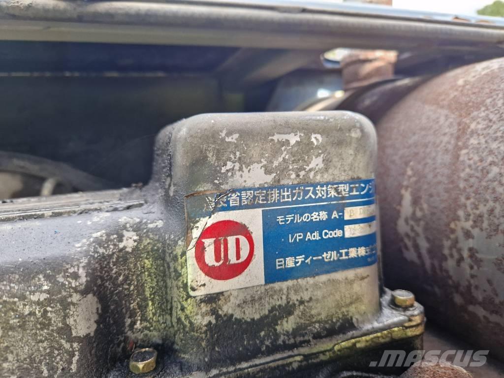 Takeuchi TB070w Gumikerekes kotrók