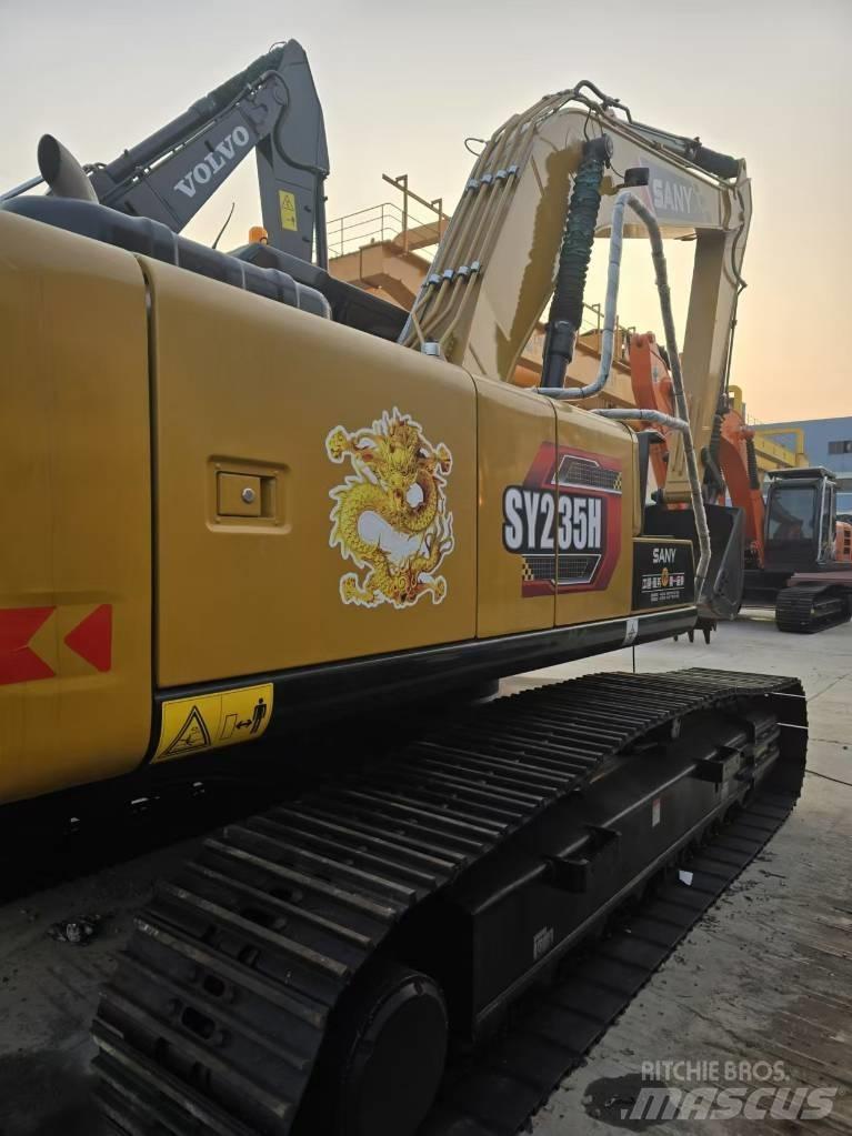 Sany SY 235 C Lánctalpas kotrók