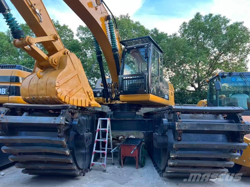 CAT 320D2 Kétéltű markolók