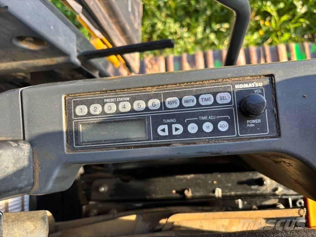 Komatsu PC 210 LC-8 Lánctalpas kotrók