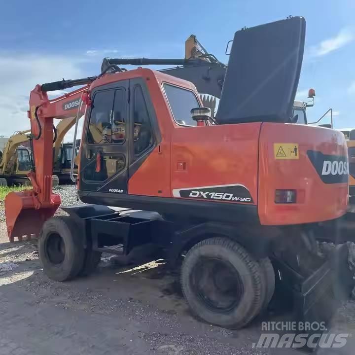 Doosan DX150W-9C Gumikerekes kotrók