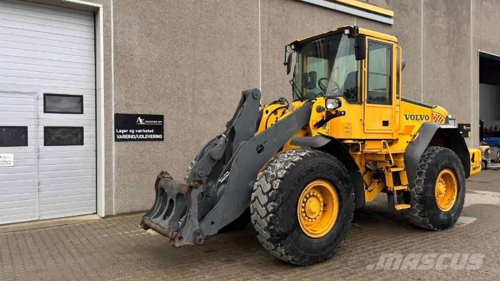 Volvo L 90 E Gumikerekes homlokrakodók